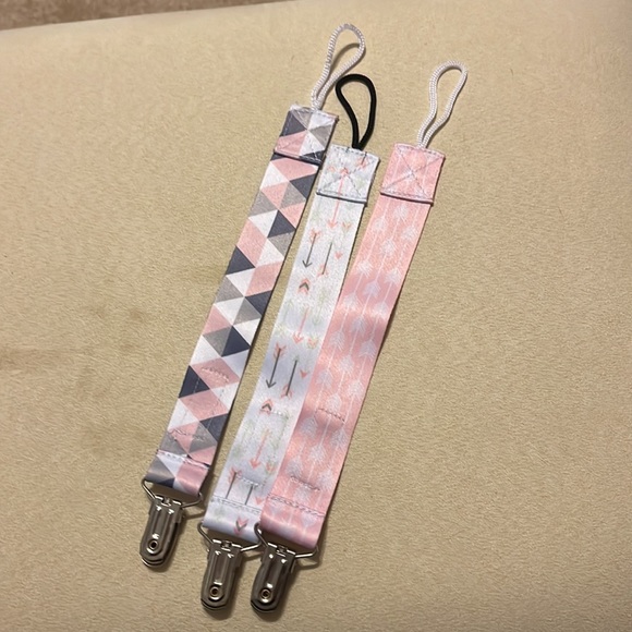 🔥Dodo Babies Pacifier Clips Set🔥 - Picture 1 of 8